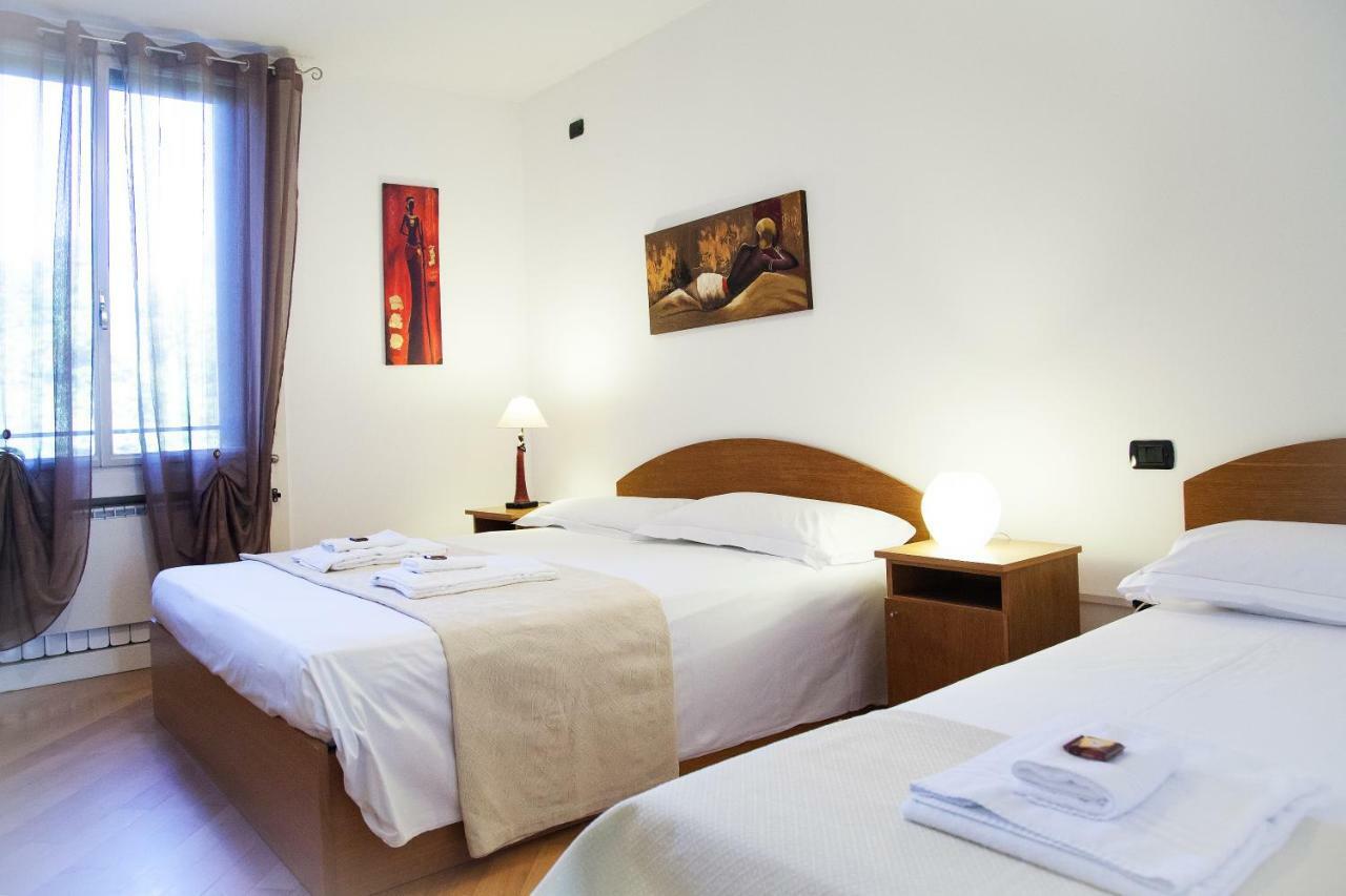 B&B Botton D'Oro Basiglio Buitenkant foto